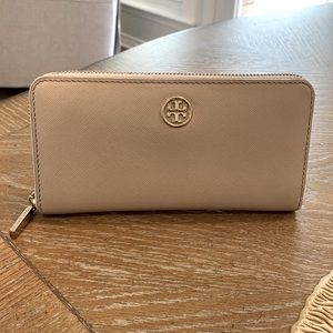 Tory Burch Wallet